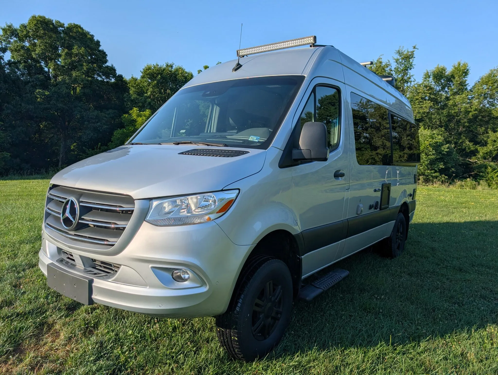 2022 Thor Motor Coach Sanctuary 19L 4×4