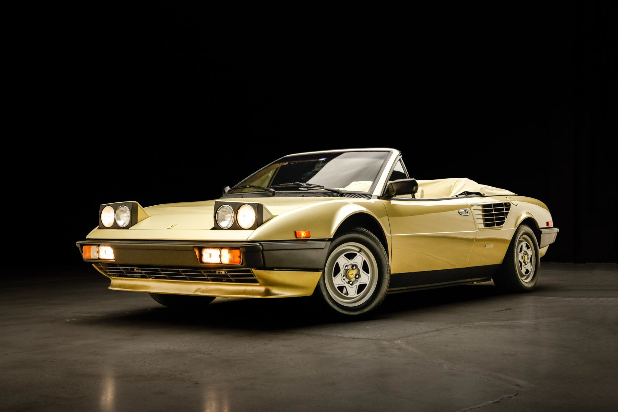 1985 Ferrari Mondial Quattrovalvole Cabriolet